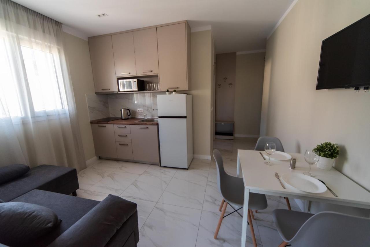 Olive 101 Apartment Peraia  ภายนอก รูปภาพ